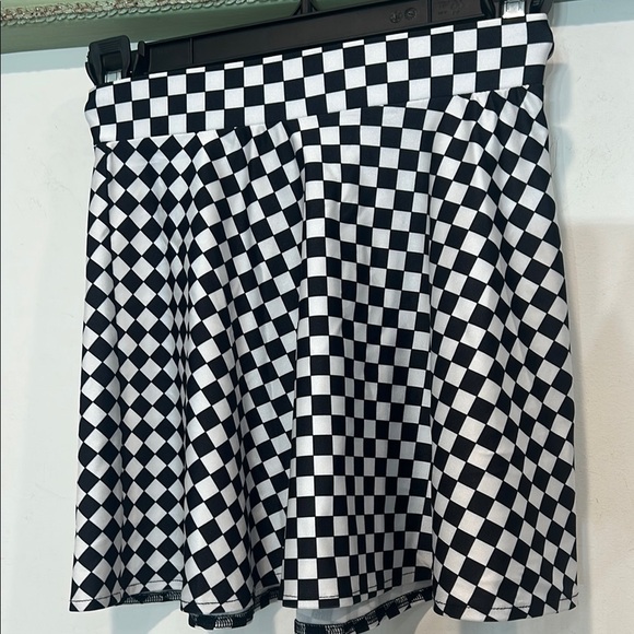 Terez Black and White racing flag Checkered skate Skirt size 10/12 new - Picture 2 of 6